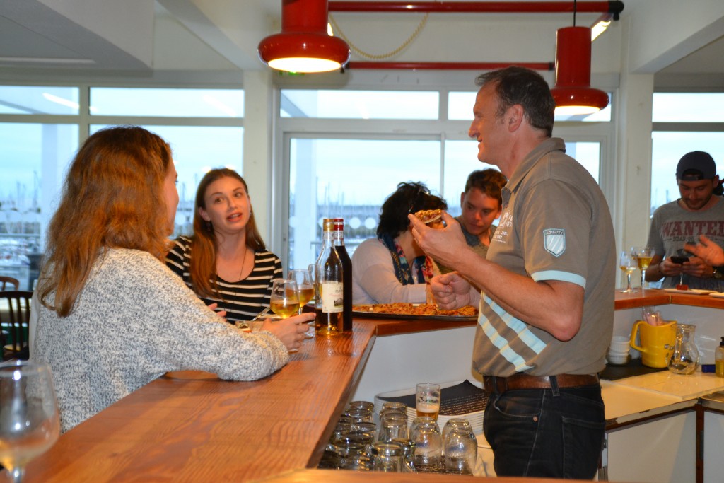 Dégustation au Bar de L'Auberge de La Rochelle